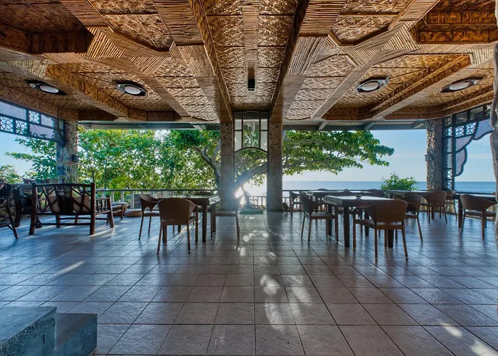 Pilar Pilapil House In Malapascua Villa Daanbantayan