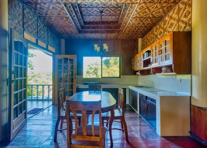 Villa Pilar Pilapil House In Malapascua