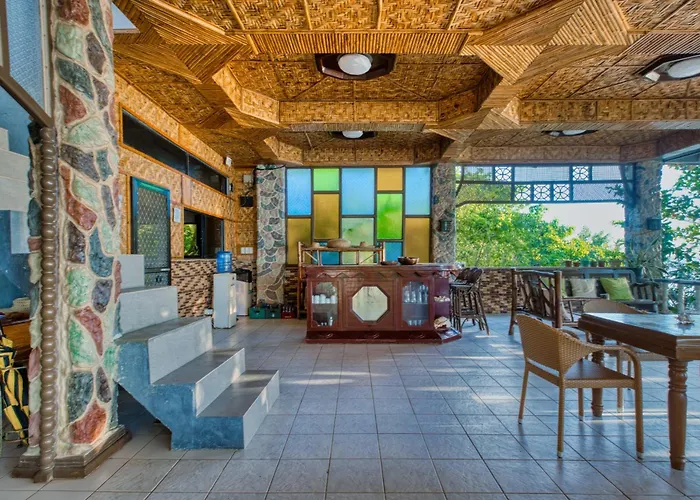Pilar Pilapil House In Malapascua